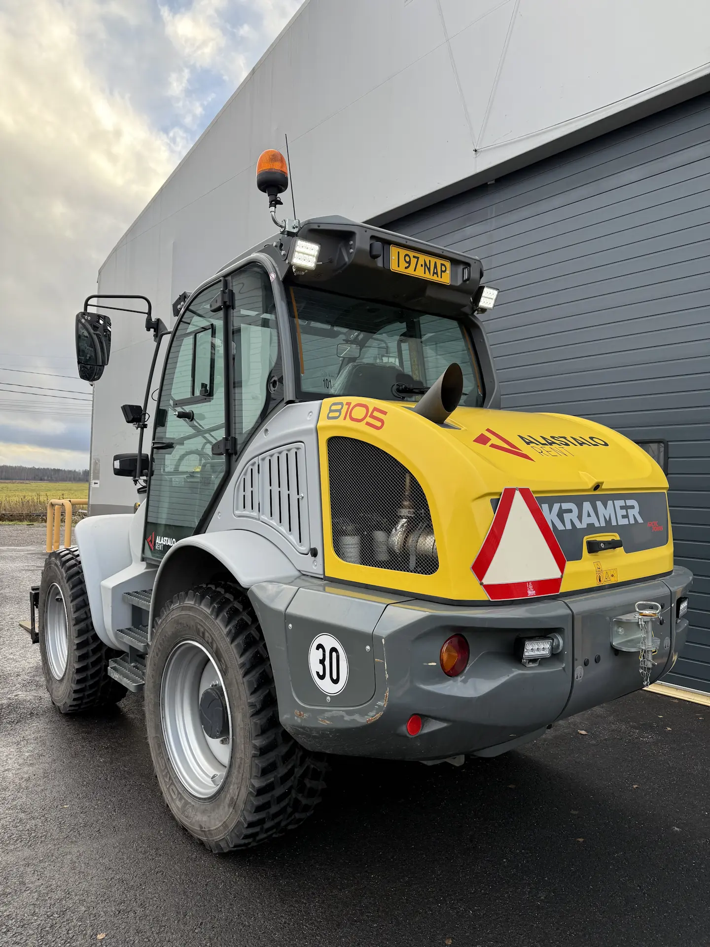 Kramer 8105 kuormaaja